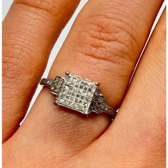 925 STERLING SILVER CZ RING SIZE 6 - Picture 9 of 10